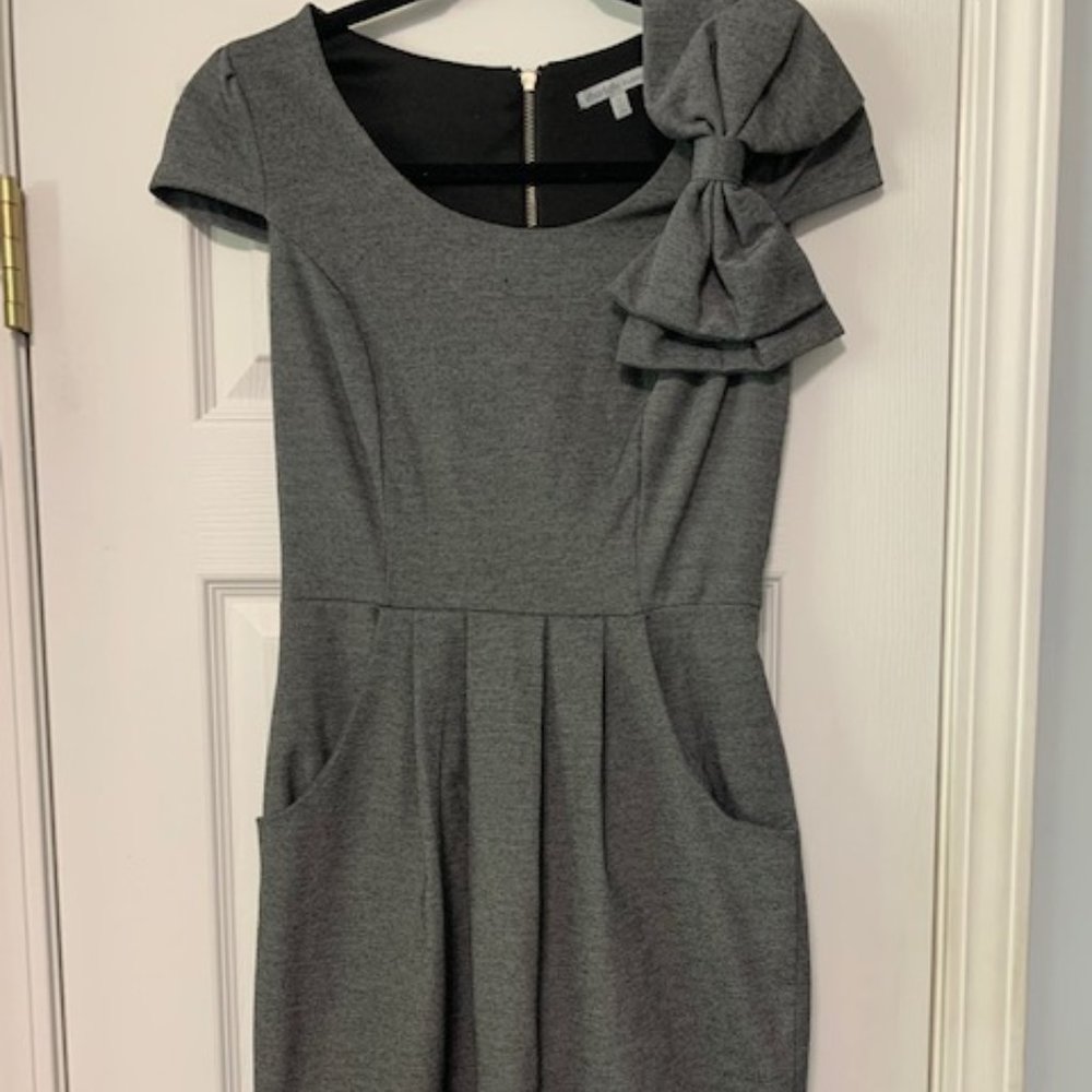Charlotte Russe Exposed back Zip Grey Bow dress - Picture 1 of 7